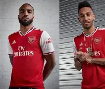 爱游戏官网-英超今晨走向成谜，尤文图斯手感冰凉，质疑声仍在，轮换策略成焦点(霍兰德测试生成图)