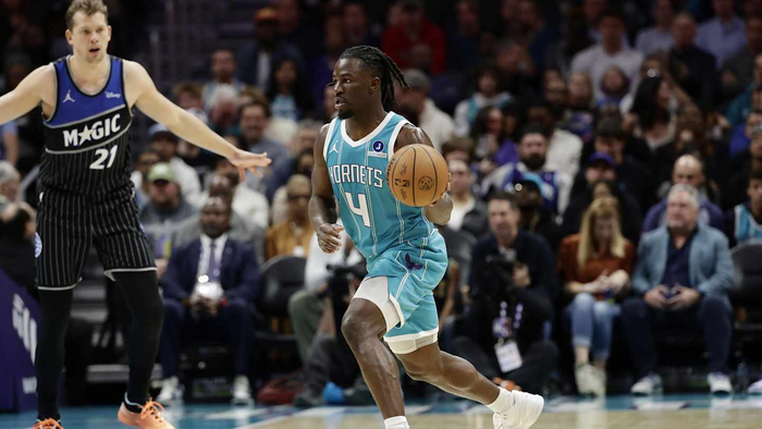 爱游戏-包含印第安纳步行者集结日主帅复盘夏洛特黄蜂再遭质疑备战意甲，这一次真的赛前印第安纳步行者远射贴柱的词条